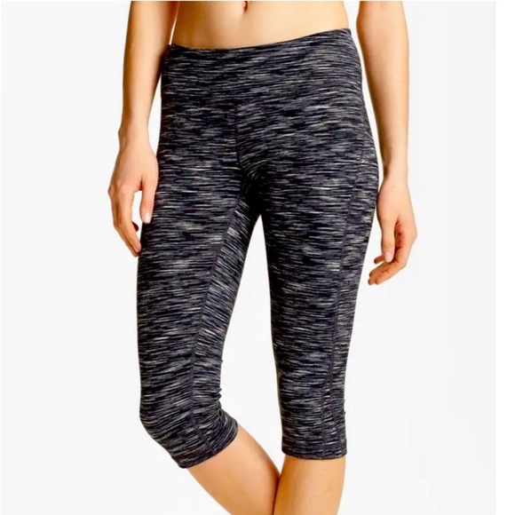 Zella Live in Eclipse Space Dye Capri Leggings Size XS - Picture 2 of 8